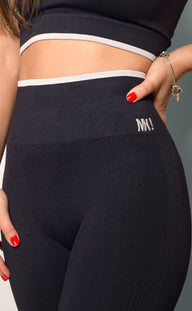 Legging Personnalité Preta e Cinza com Listra Lateral