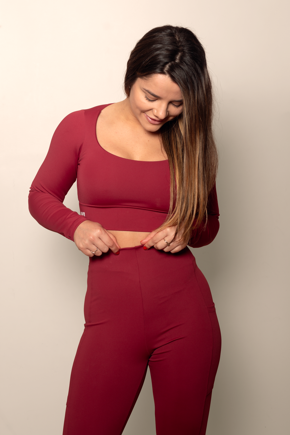 Cropped Manga Longa Impulse Cherry em detalhe