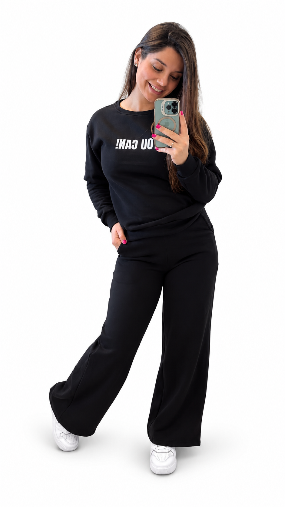 Calça Moletom Movimento Black - modelagem flare em tecido felpado
