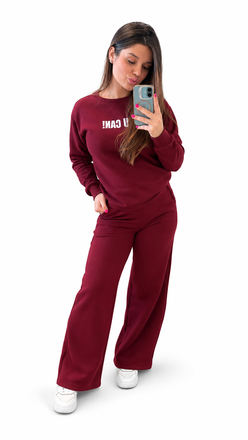 Calça Moletom Movimento Vinho - modelagem flare em tecido felpado