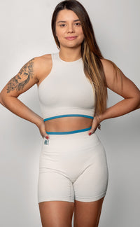 Shorts Personnalité Canelado Off White e Azul
