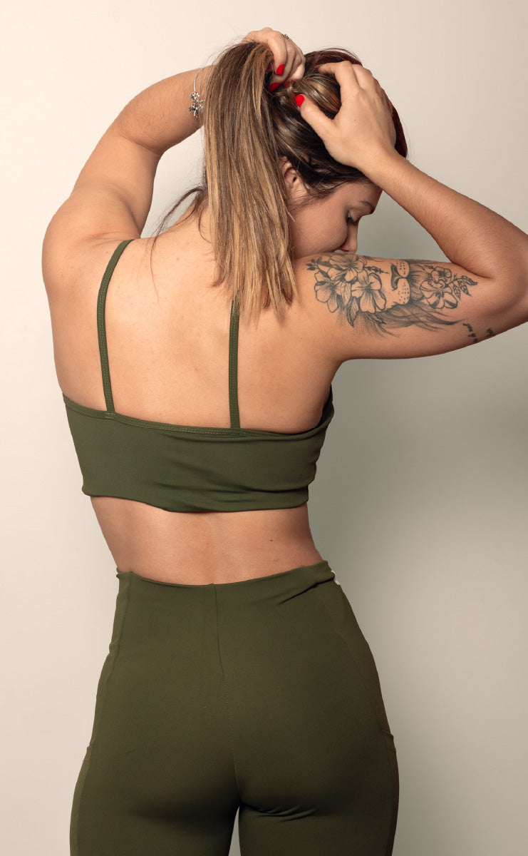 TOP FAIXA COM ALCAS FINAS VERDE OLIVA